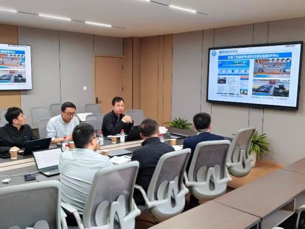 中国汽车工程学会副秘书长梁东明一行来院交流